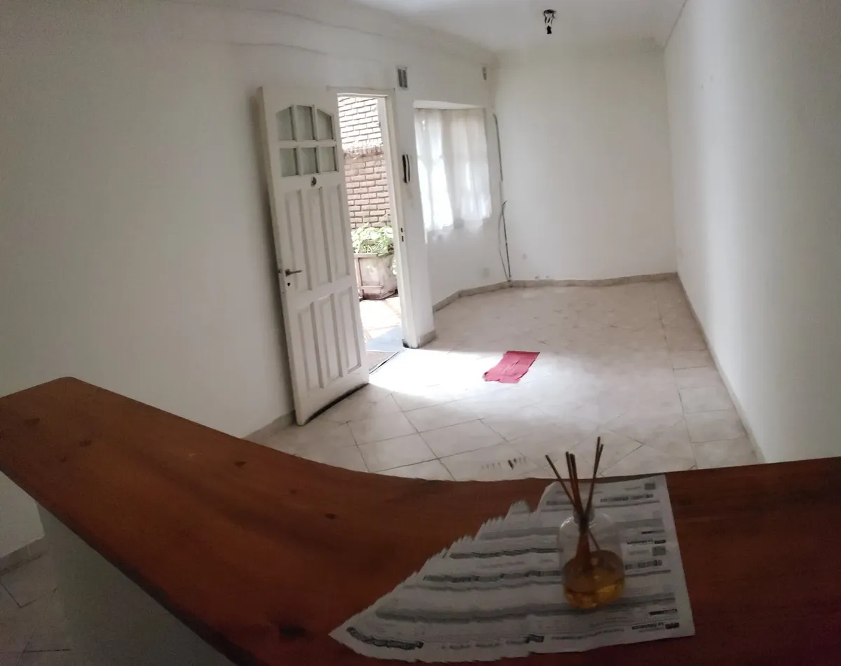 Apartamento de 2 ambientes térreo em La Matanza