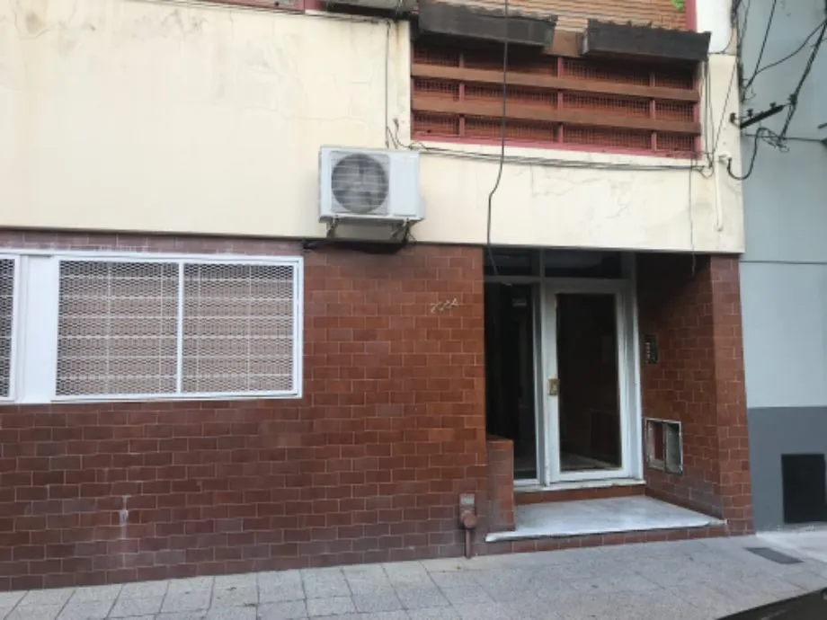 Two-room apartment in Avellaneda Este