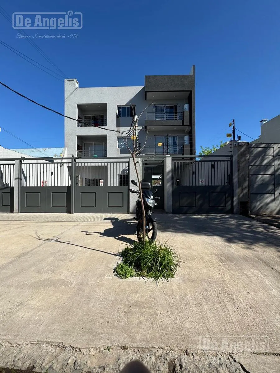 Unfurnished studio apartment in Morón