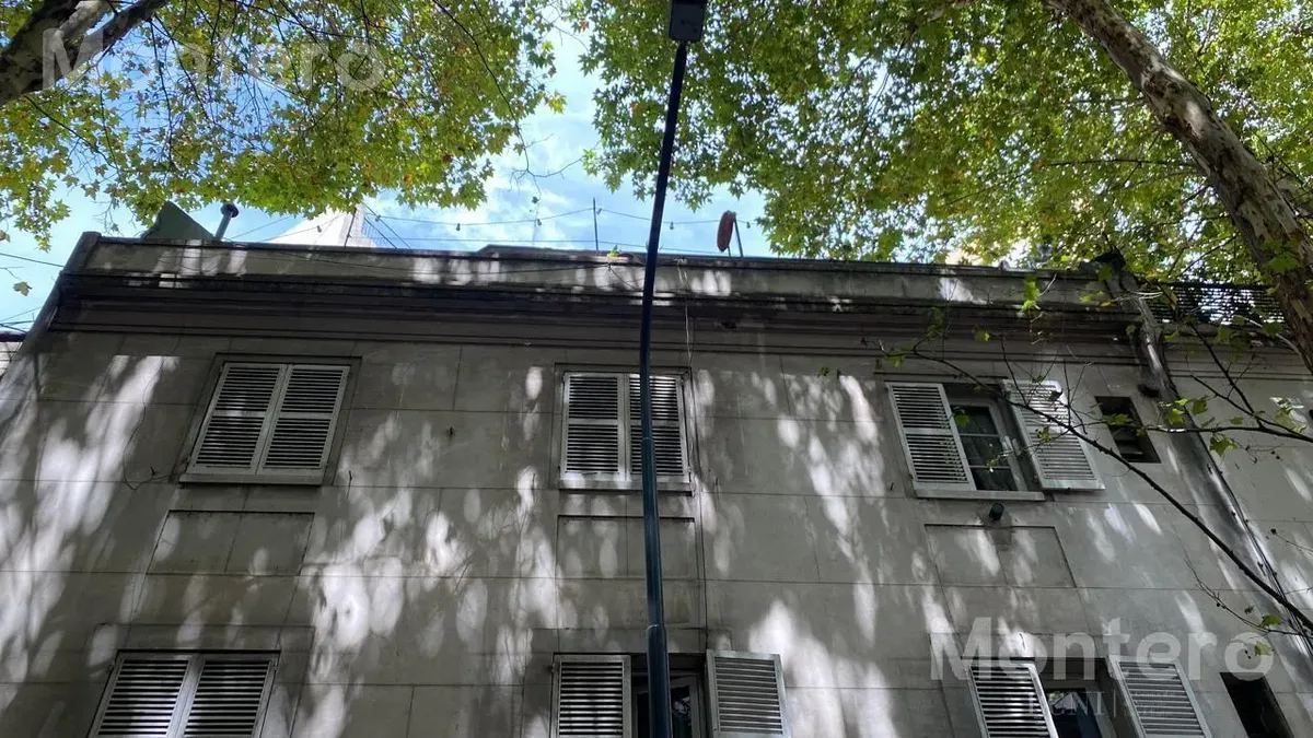 Kitnet em Palermo para aluguel com entrada interna no 5º andar