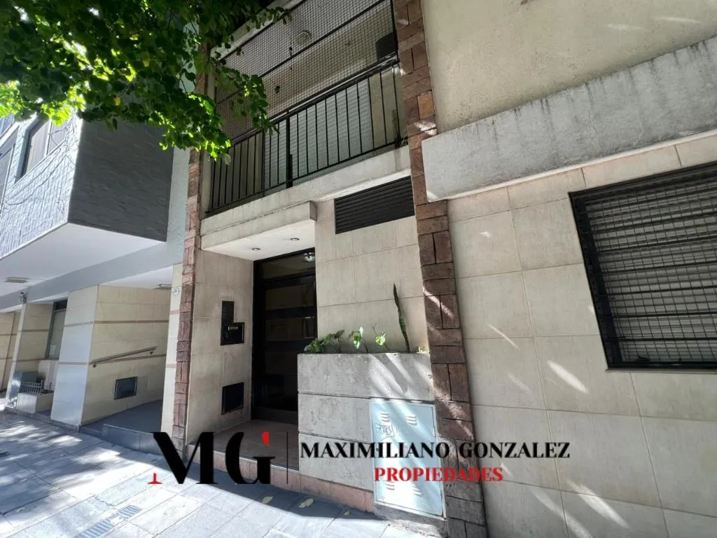 Departamento de 2 ambientes amoblado en Lanús