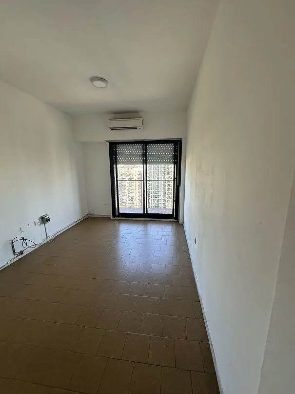 Departamento de 2 ambientes con balcón en Ramos Mejía