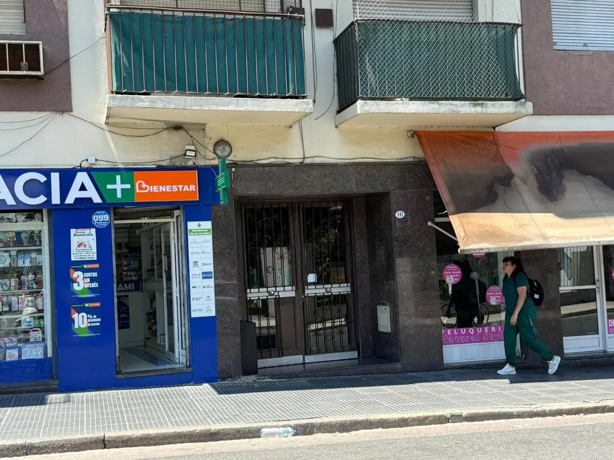 Apartamento de dois ambientes com varanda em Caballito