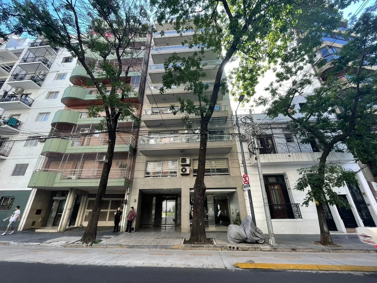 Kitnet de frente em Palermo