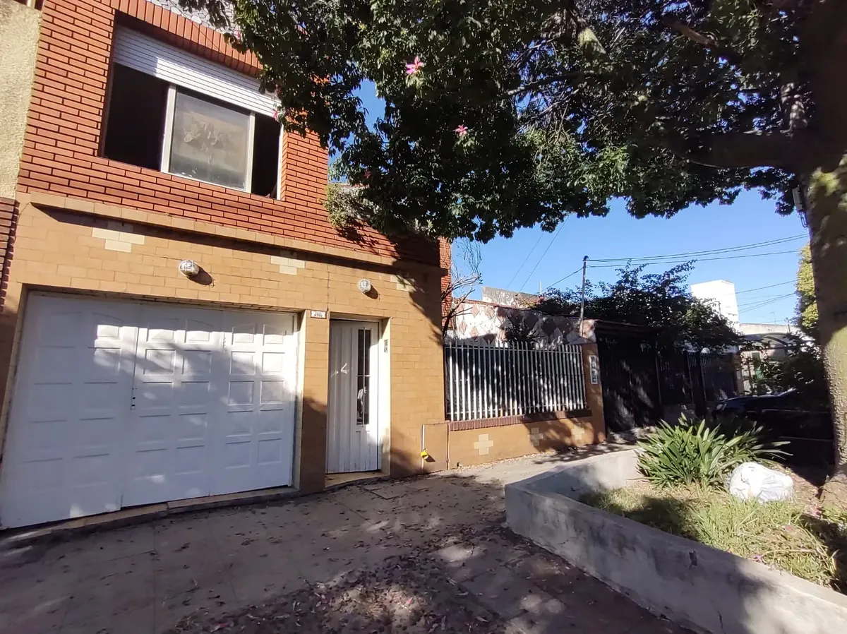 Three-room house with 2 bedrooms in Billinghurst