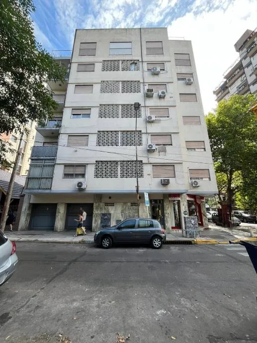 Two-room apartment with balcony in Ramos Mejía Sur