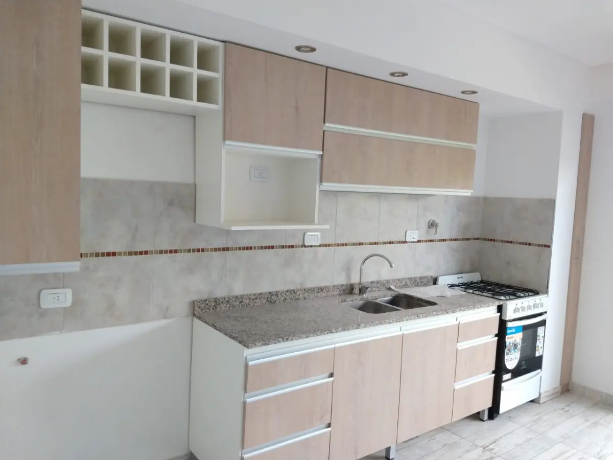 Departamento de 2 ambientes con balcón en Flores