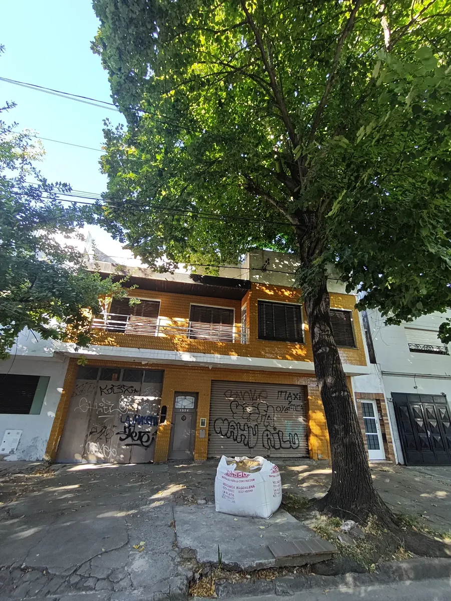 Casa térrea para alugar com 3 dormitórios em La Plata
