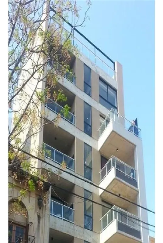 Monoambiente con SUM y parrilla en Parque Chas