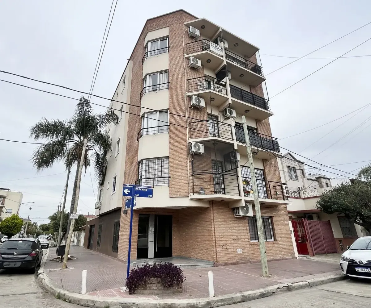 Two-room apartment in Ramos Mejía Centro