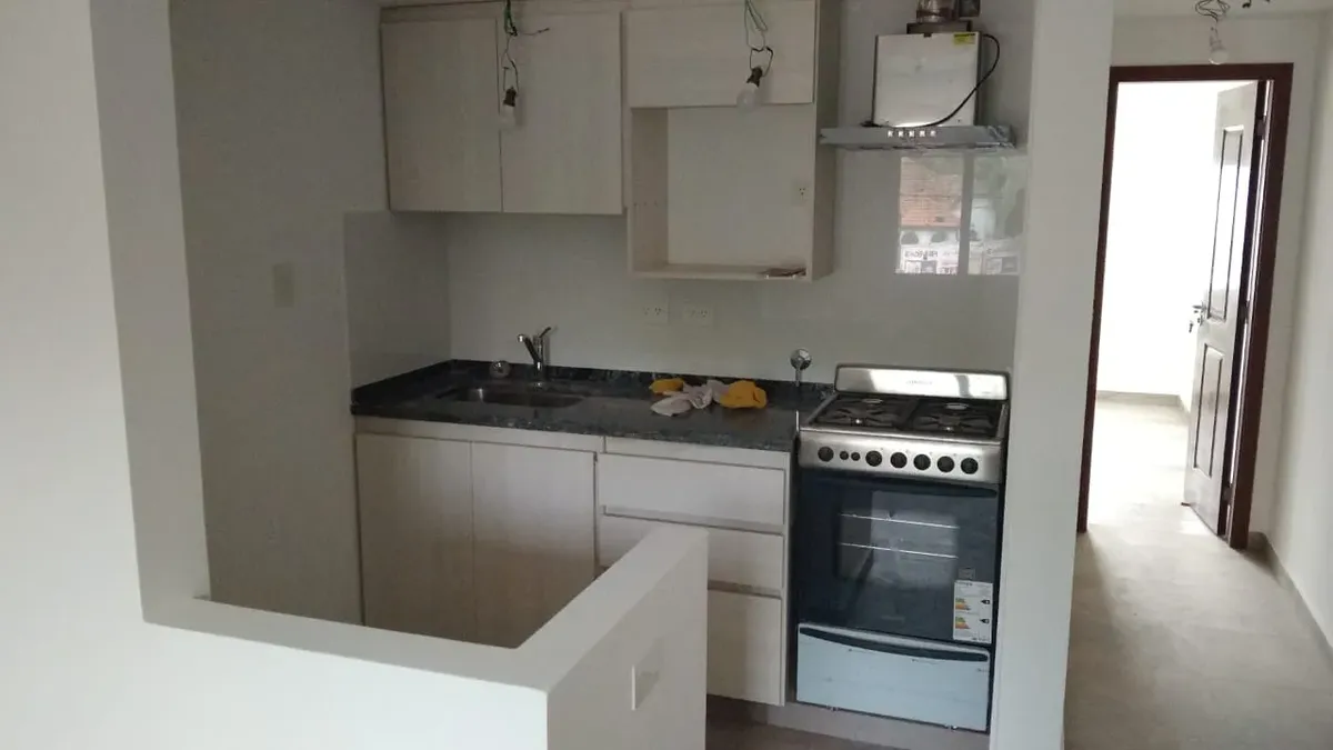 Departamento de 3 ambientes con 2 dormitorios en Morón