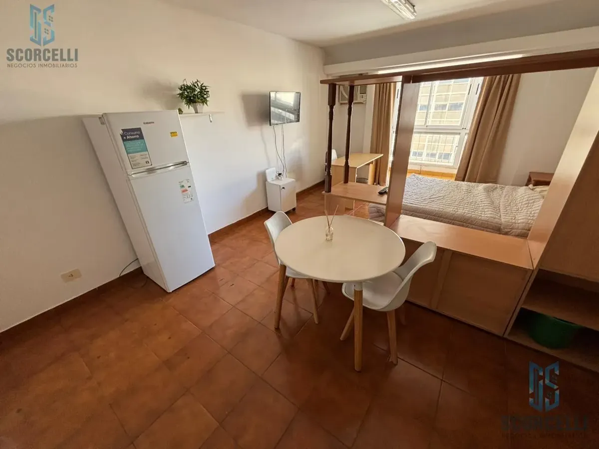 Apartamento de 1 quarto mobiliado de 34 m² com varanda em San Nicolás