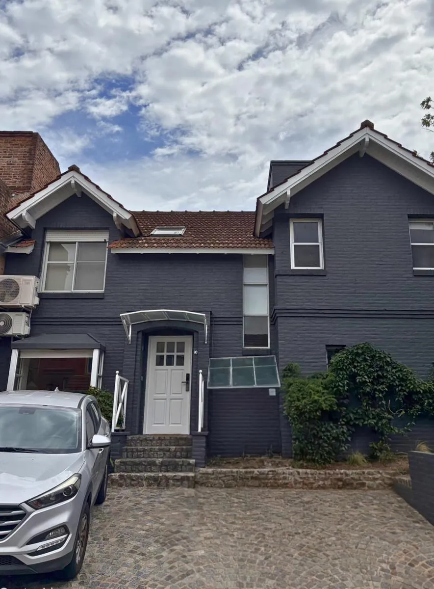 Четырёхкомнатный дом в Beccar, barrio El Portal