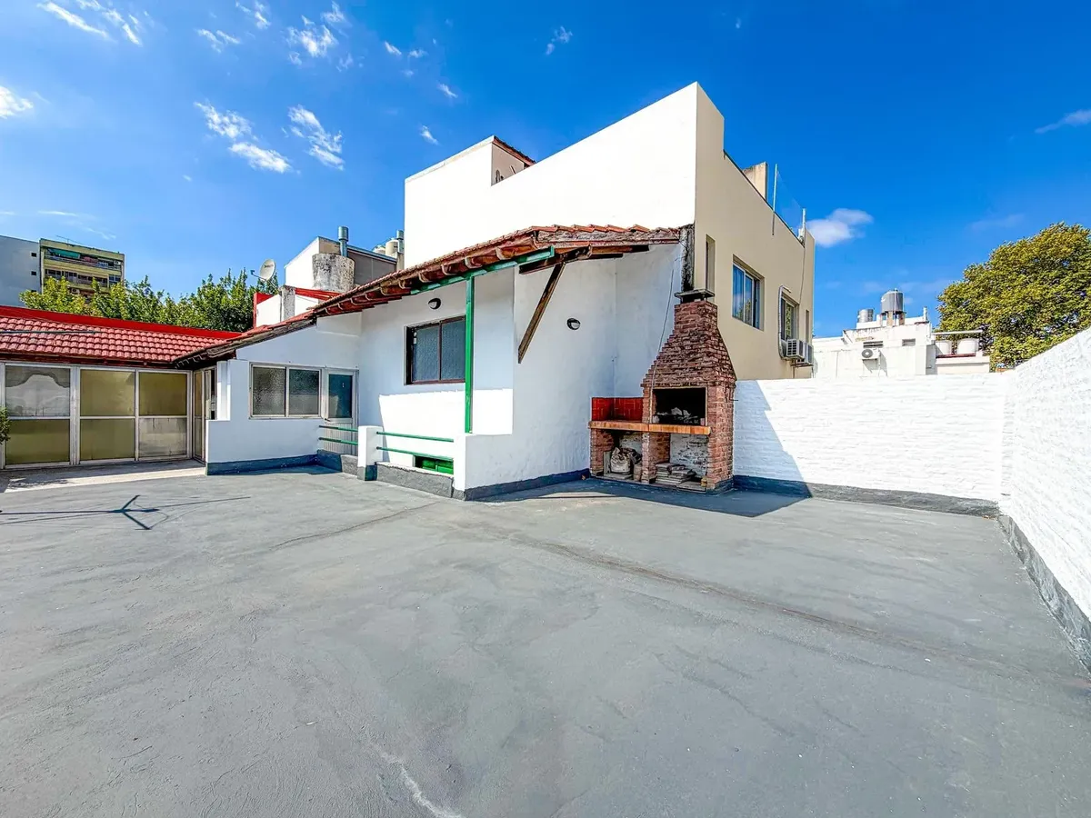 Four-bedroom PH apartment with balcony and terrace in Saavedra