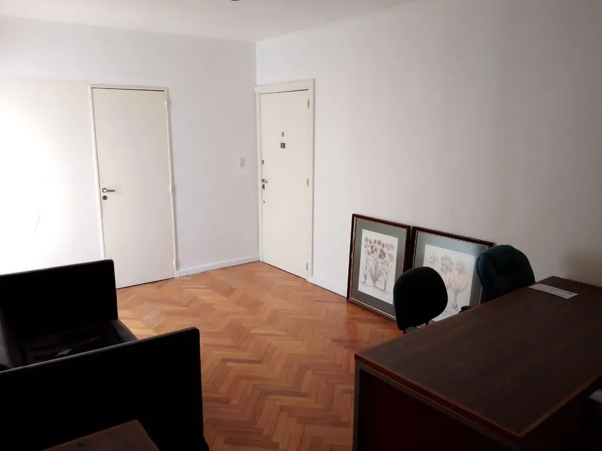 Departamento de 3 ambientes apto profesional con cochera en Retiro