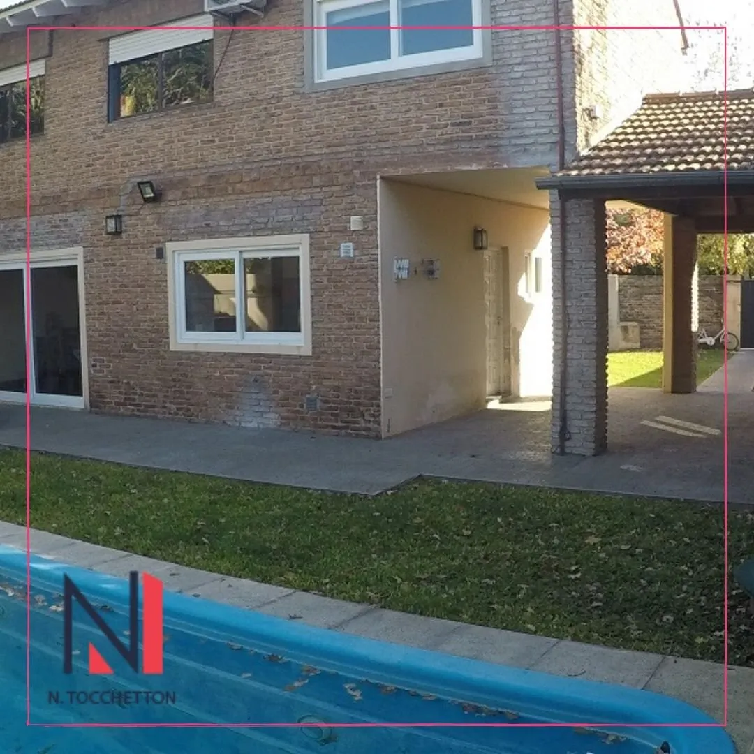 Casa de 4 ambientes com 3 quartos em Ituzaingó (Castelar, Morón)