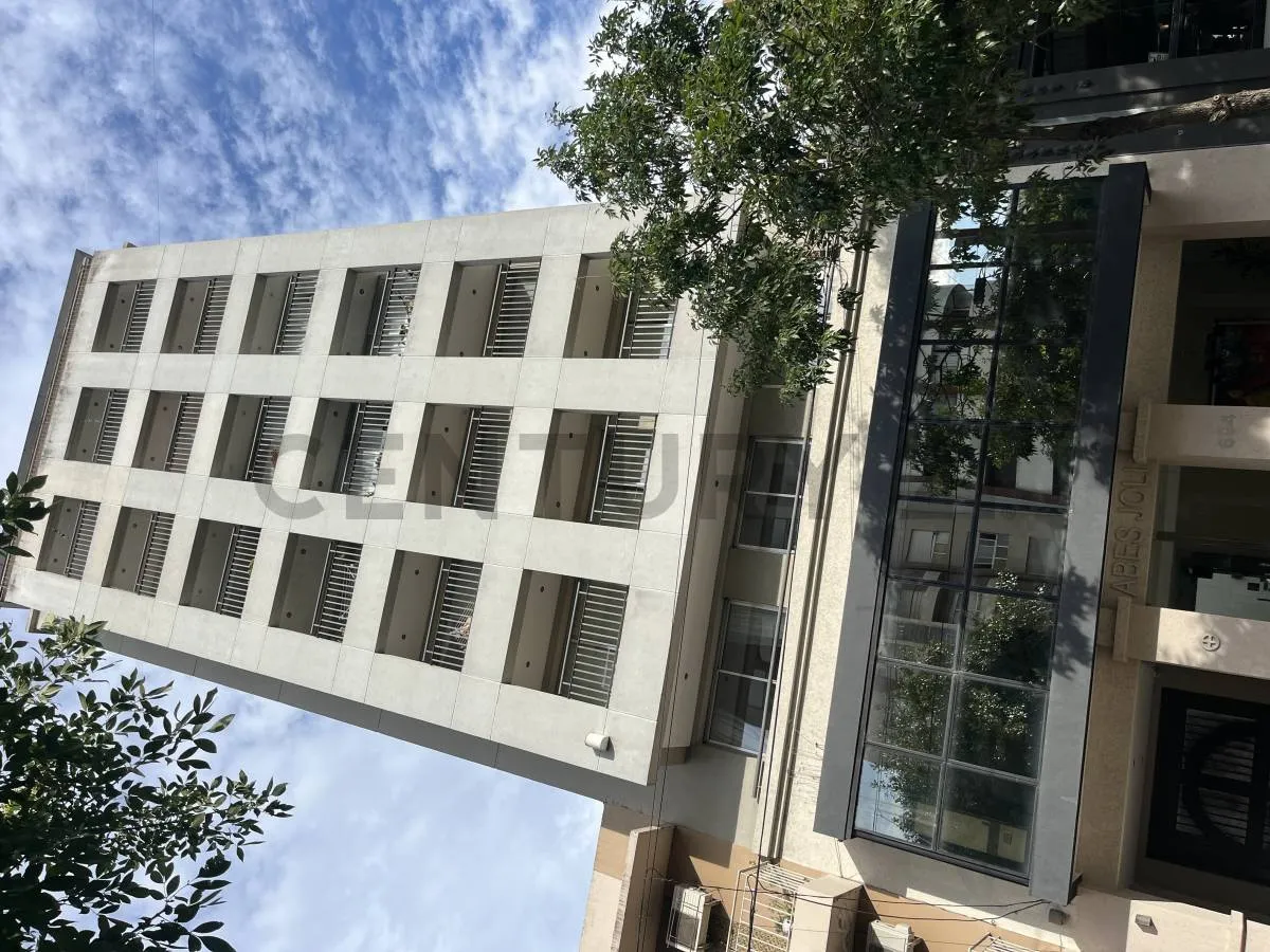 Apartamento de dois dormitórios em La Plata (piso completo)
