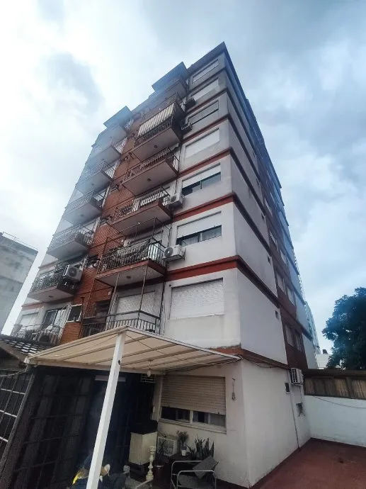 Departamento en planta baja con oficina en Ramos Mejía Sur