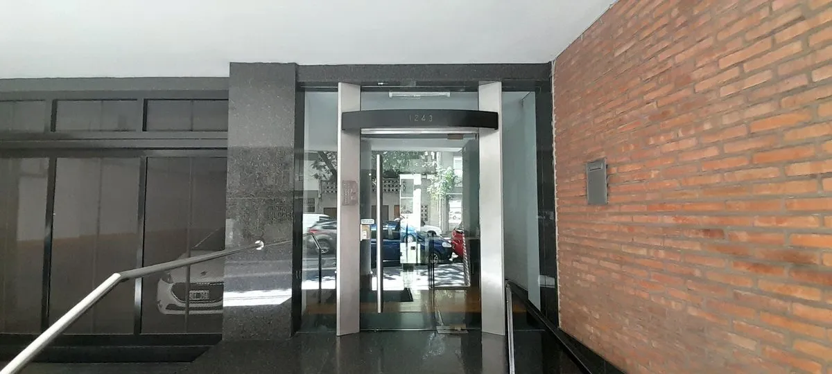 Kitnet divisível com vaga fixa em Recoleta