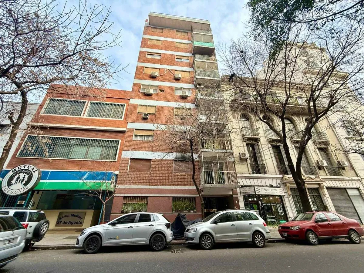Apartamento de 3 ambientes com varanda em Balvanera
