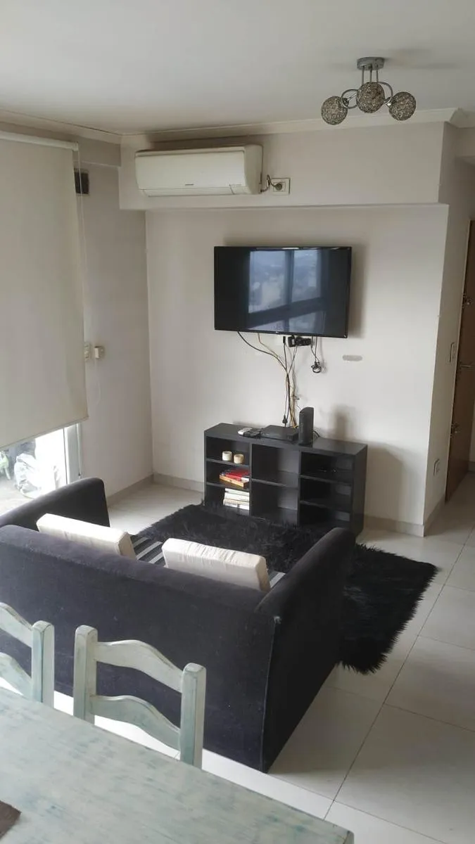 Departamento de 3 ambientes con cochera amoblado en Lomas de Zamora