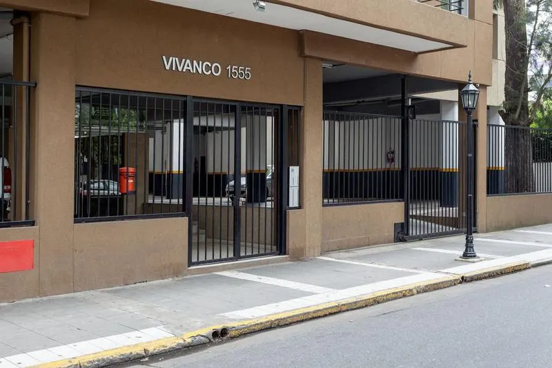 Furnished studio apartment with balcony and parking in Tigre