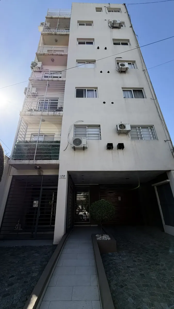 Квартира с 2 спальнями в Quilmes, 4 этаж