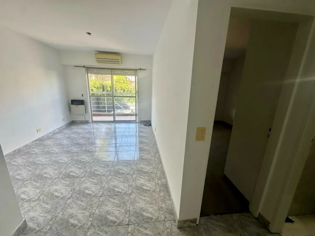 Departamento de 2 ambientes con balcón en San Fernando