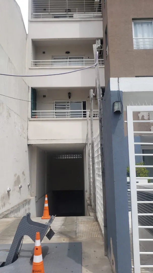 Departamento de 2 ambientes con cochera en General San Martín