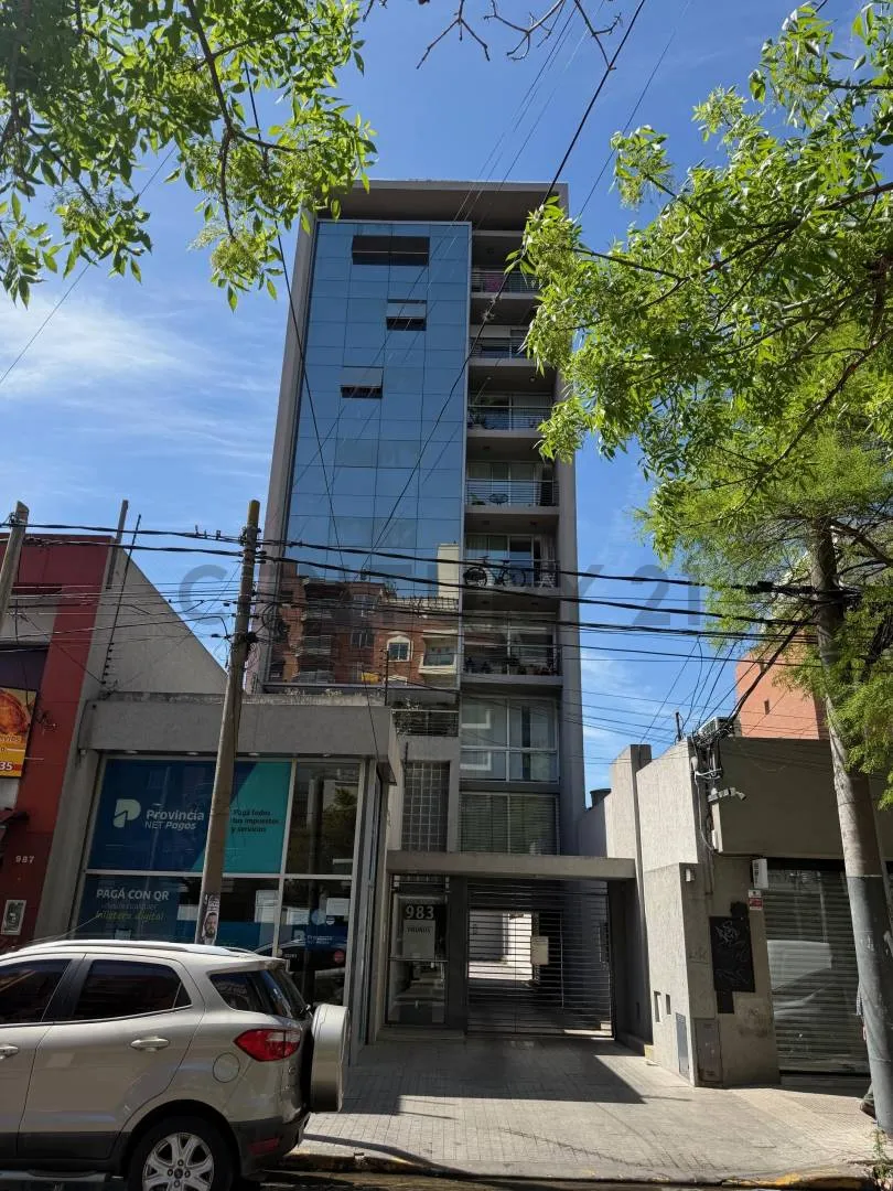 Studio apartment in Morón