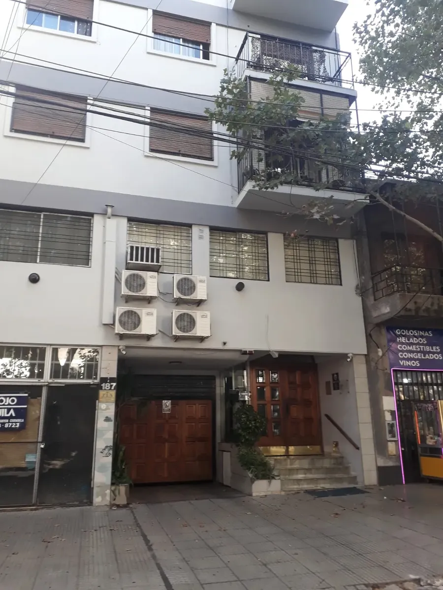 Departamento de 3 ambientes en Ramos Mejía