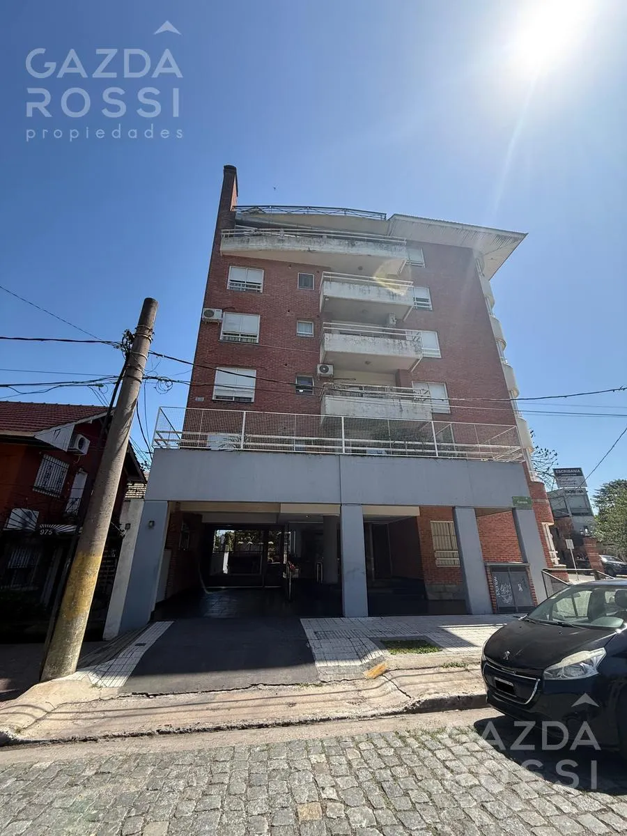 Departamento En Alquiler En Adrogue - Apto Vivienda O Profesional