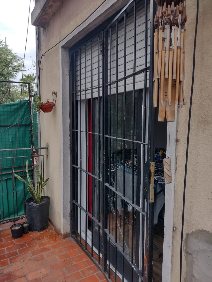 Departamento de 2 ambientes con balcón en Villa Lugano