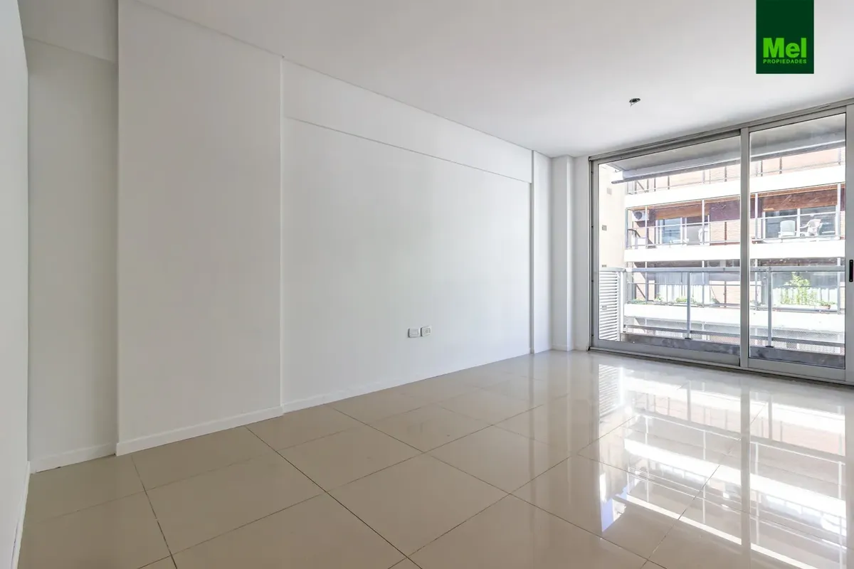 Apartamento de dois ambientes com suíte e varanda em Palermo