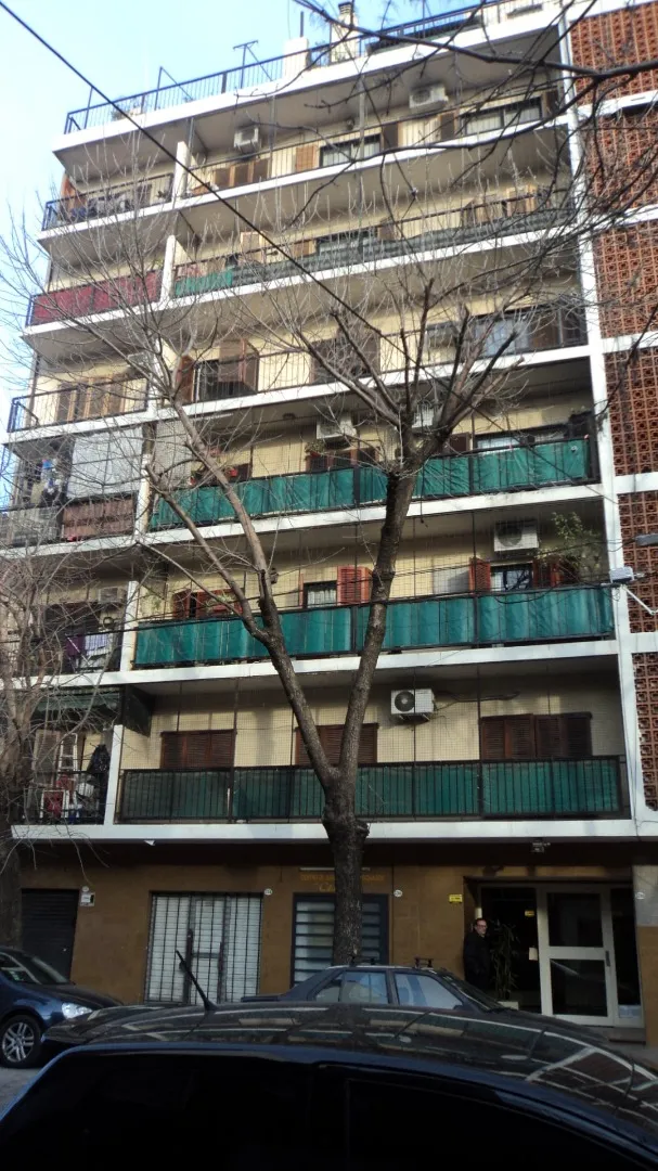 Departamento de 3 ambientes con balcón en Floresta