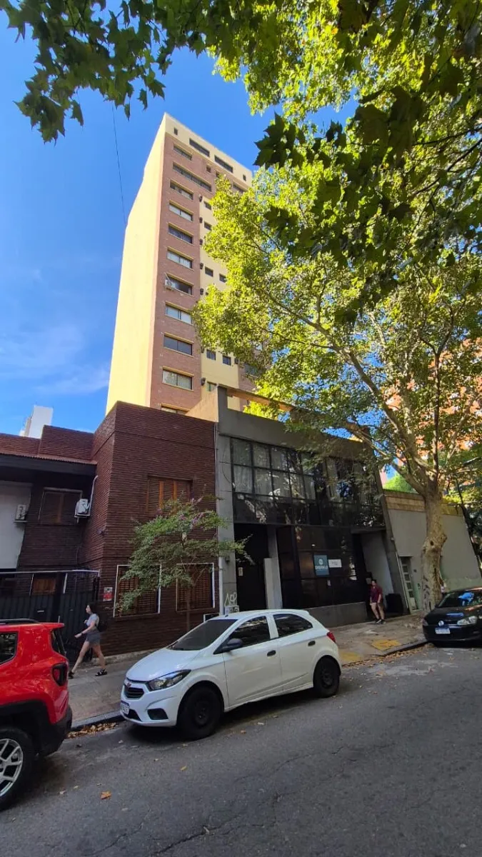 Semipiso de 1 dormitorio con cochera en La Plata