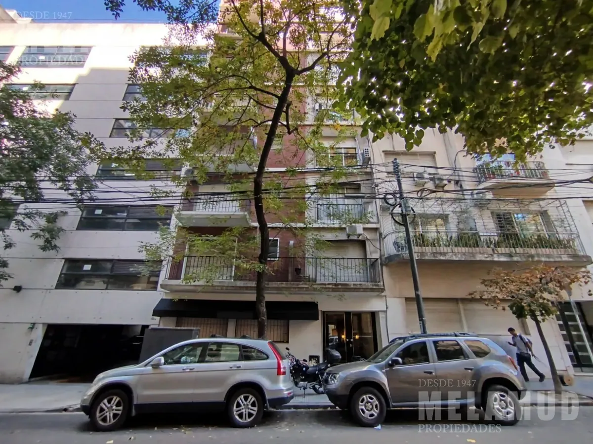 Two-room apartment suitable for professional use in Recoleta