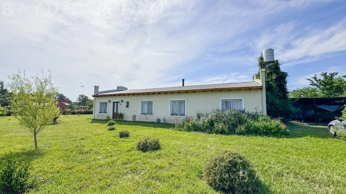 Casa mobiliada de 3 dormitórios em Club de Campo La Ranita, Manzanares/Pilar