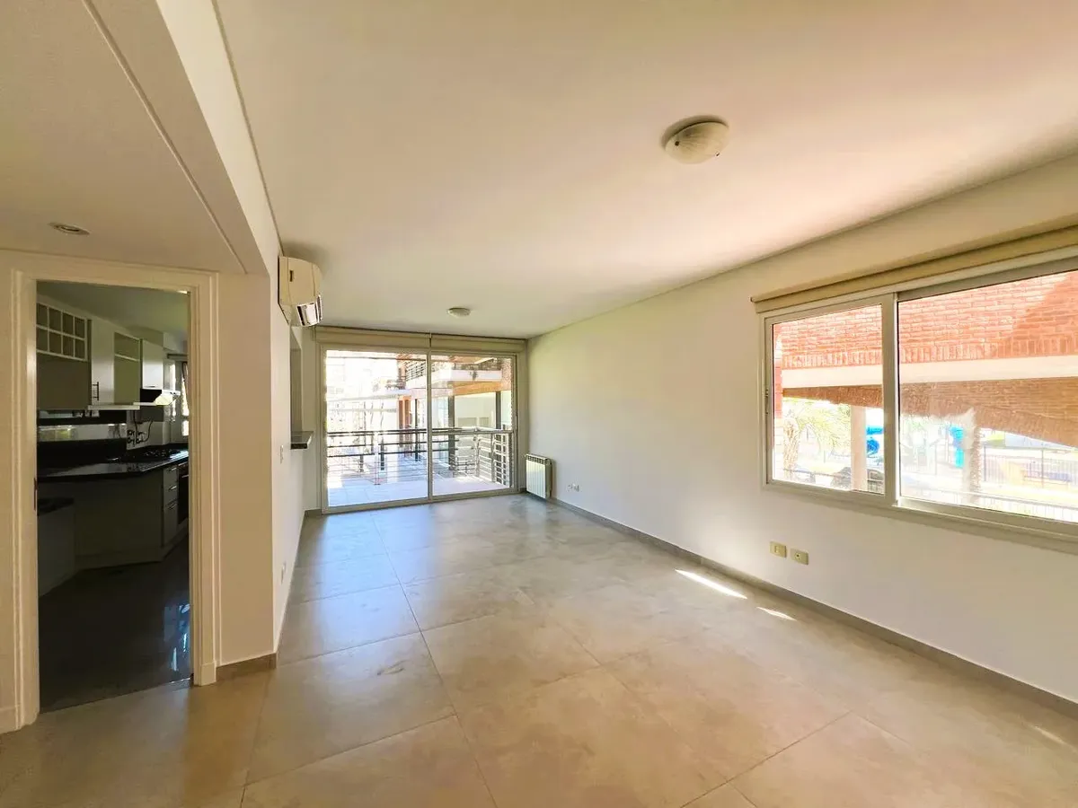 Квартира с 1 спальней в Beccar Plaza, с видом на сад