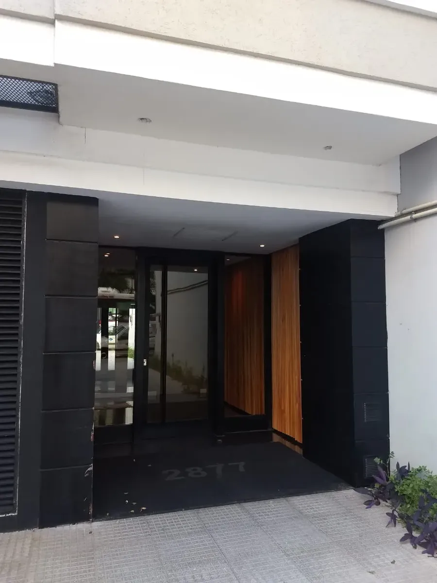 Квартира-студия с балконом в Flores