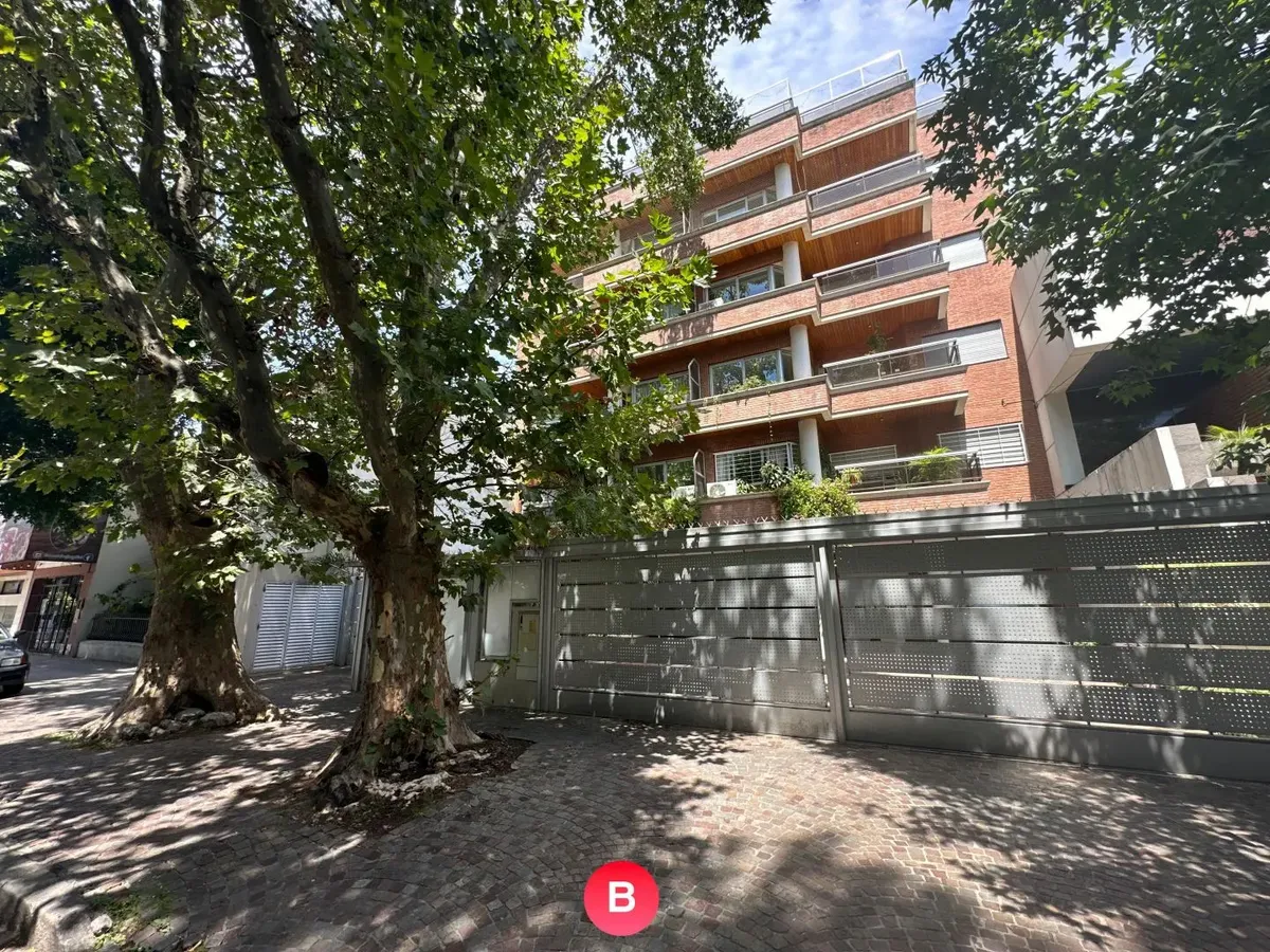 Semipiso de 4 ambientes con cochera en Villa Devoto