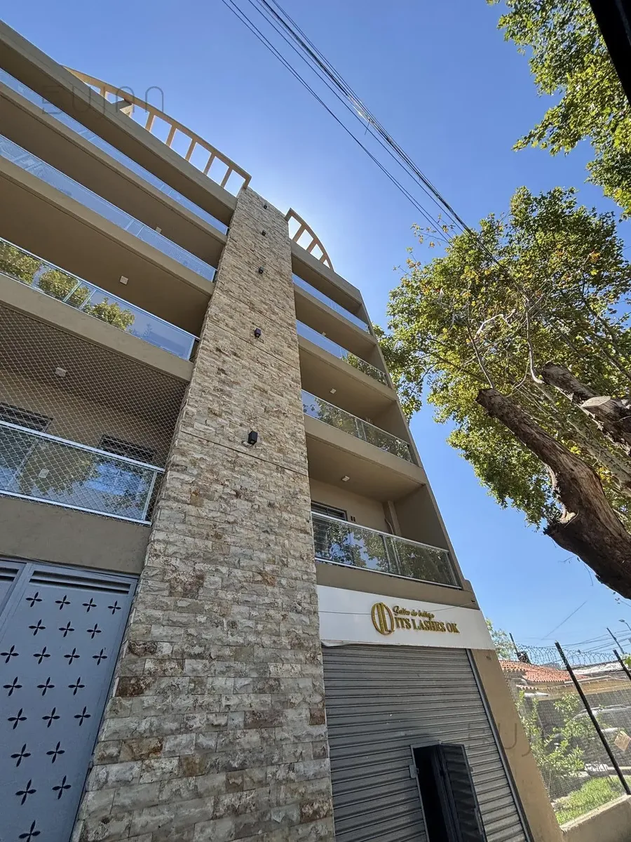Departamento En Alquiler En Monte Grande - 2 Ambientes Con Balcón Y Parrilla