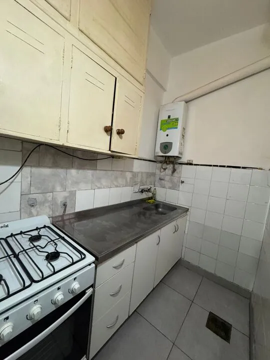 Apartamento de 2 quartos no 1º andar por escada em Balvanera