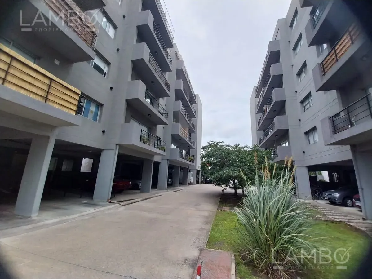 Studio apartment in Tigre Centro with parking