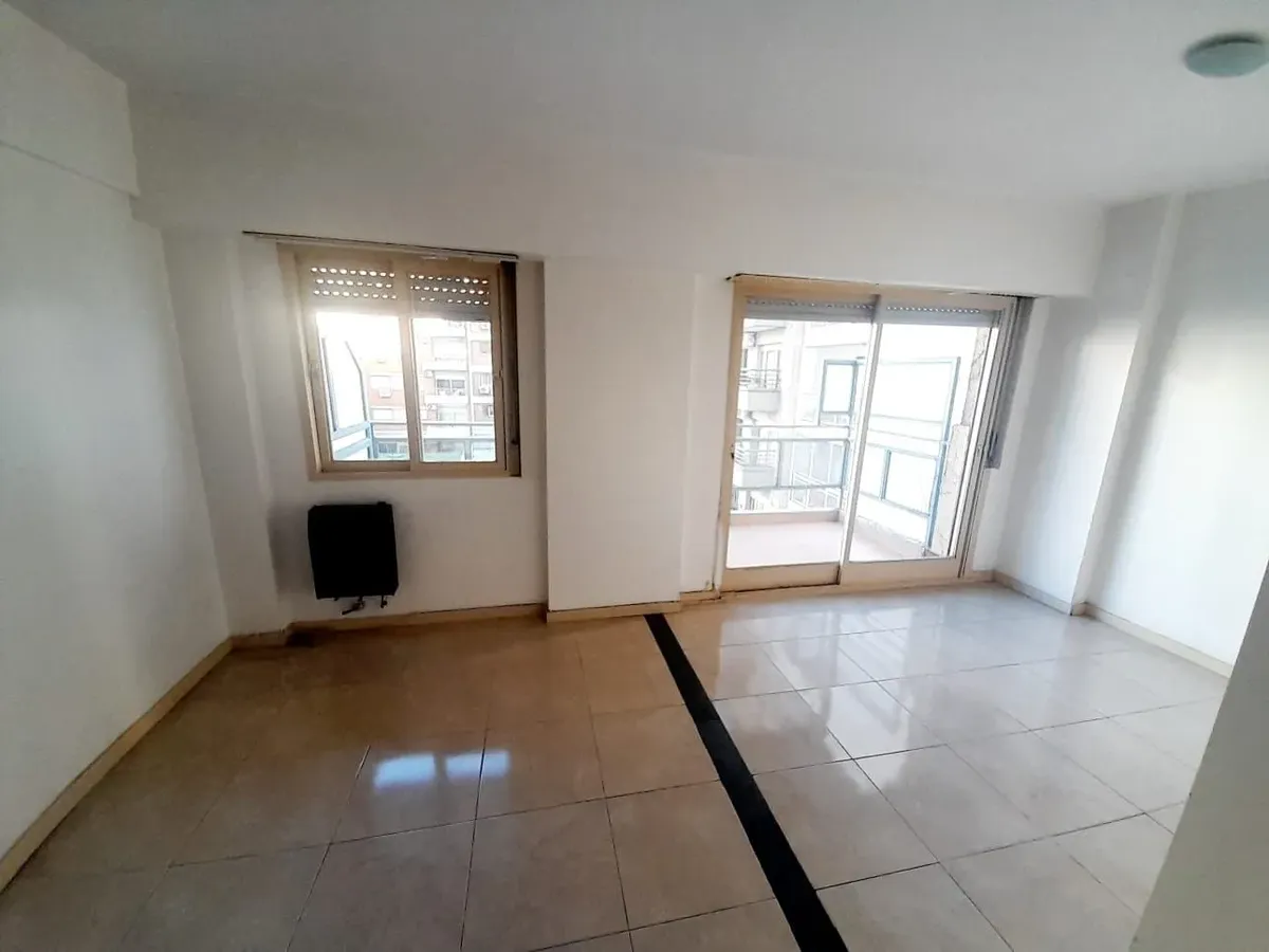 Light-filled studio apartment in Núñez