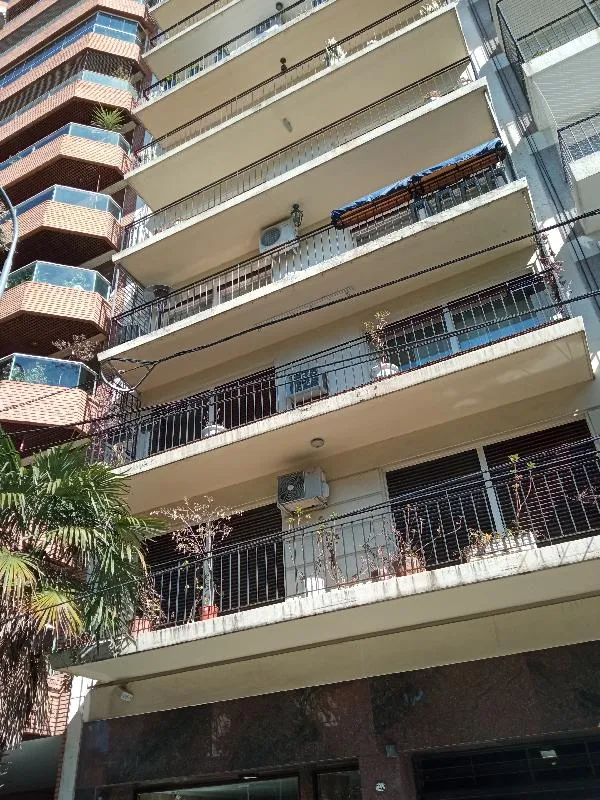 Monoambiente con balcón y vista abierta en Belgrano