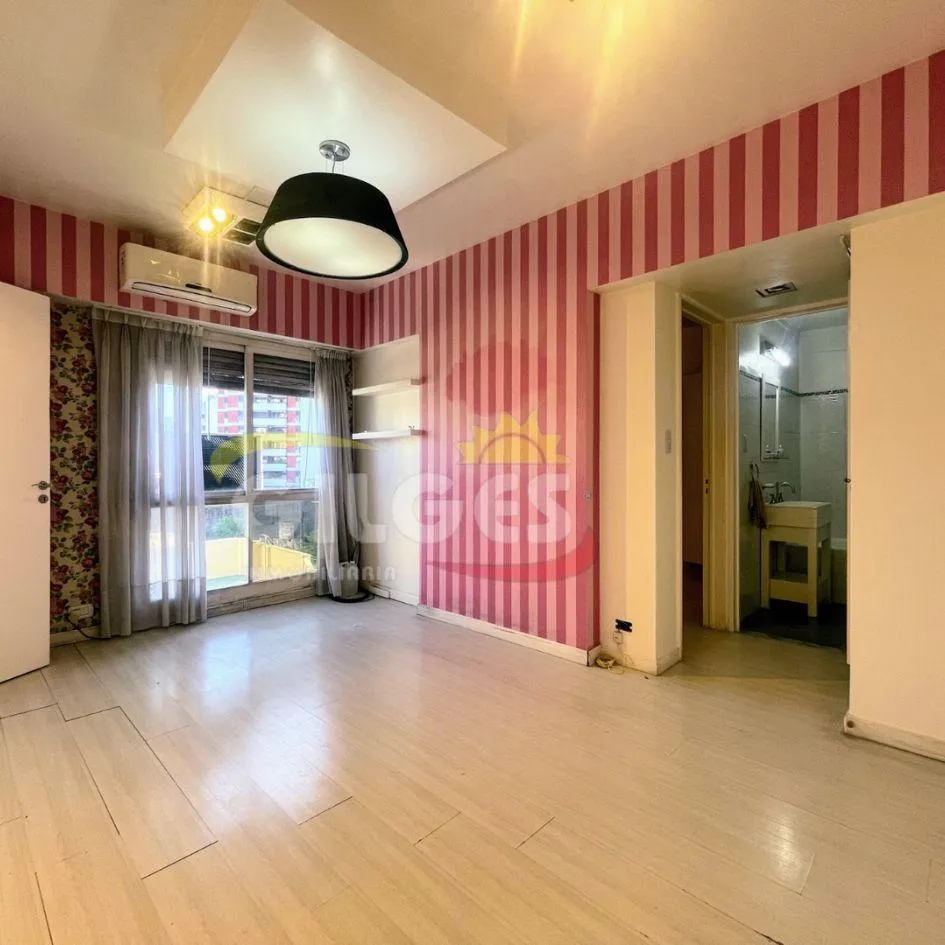 Two-room apartment in Ramos Mejía near the station