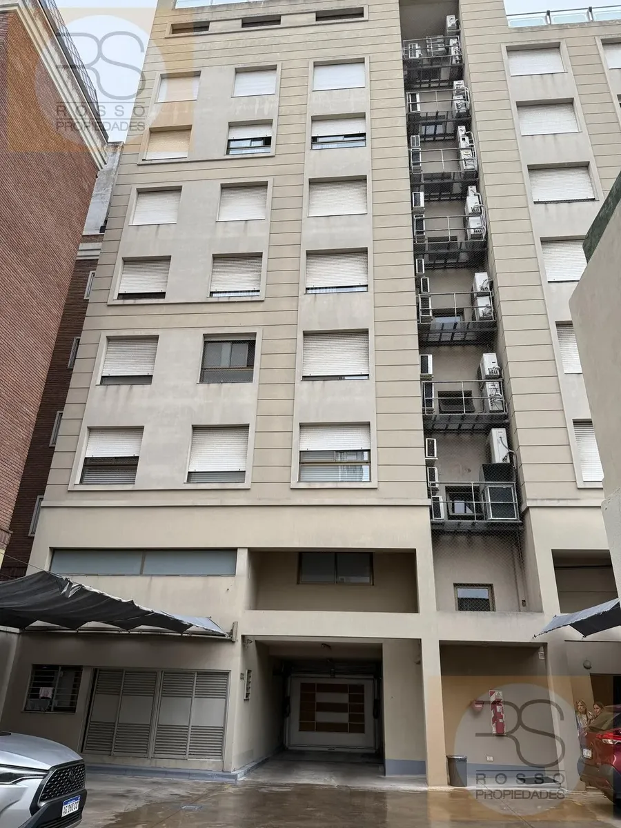 Departamento de 4 ambientes semipiso en Ramos Mejía