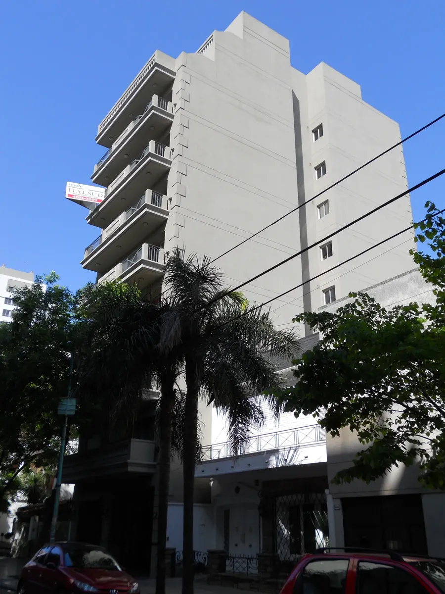 Two-bedroom apartment with balcony in Villa Urquiza
