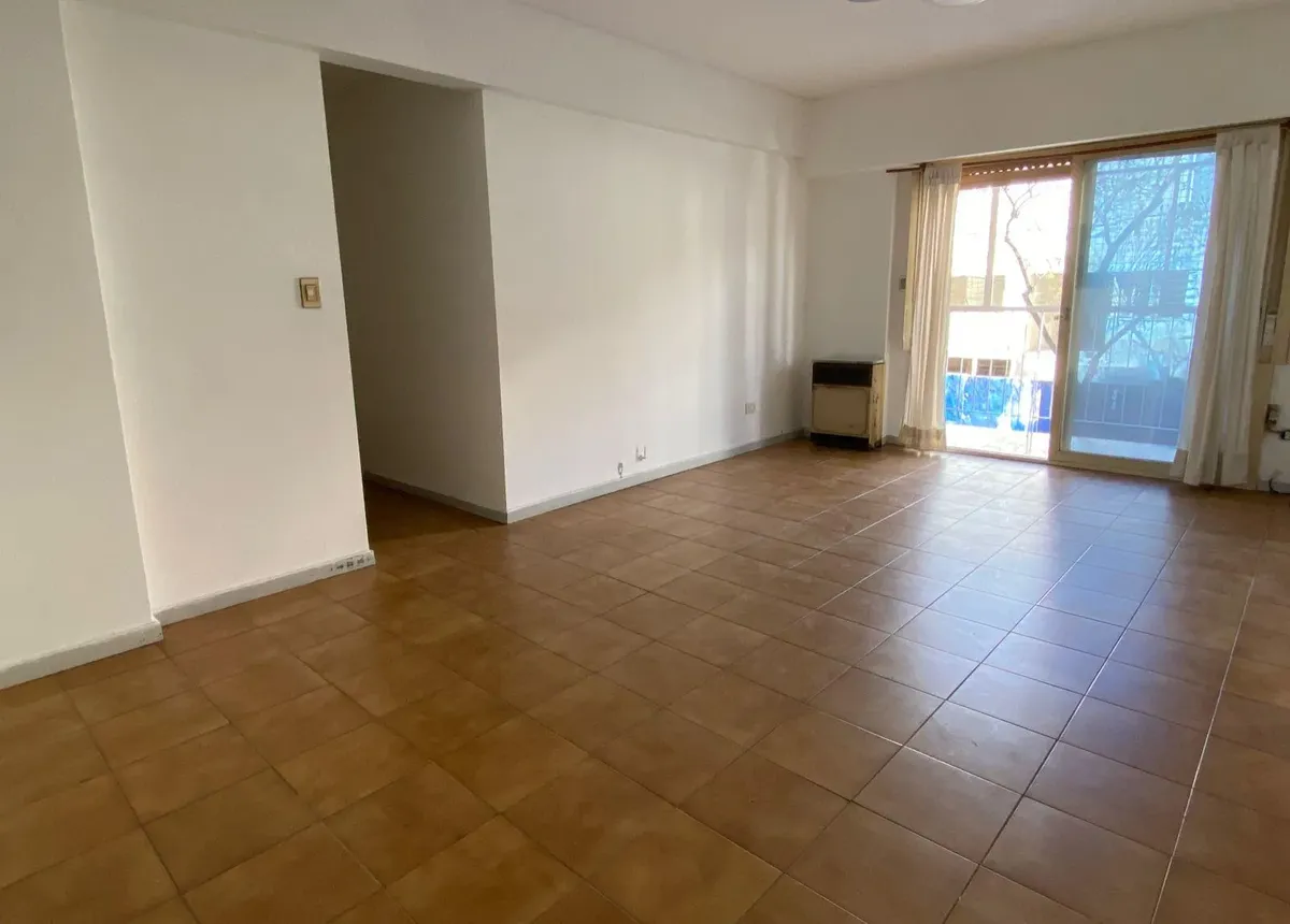 Three-bedroom apartment in Núñez for rent